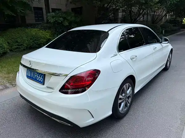 Mercedes-Benz C-Class 2019
