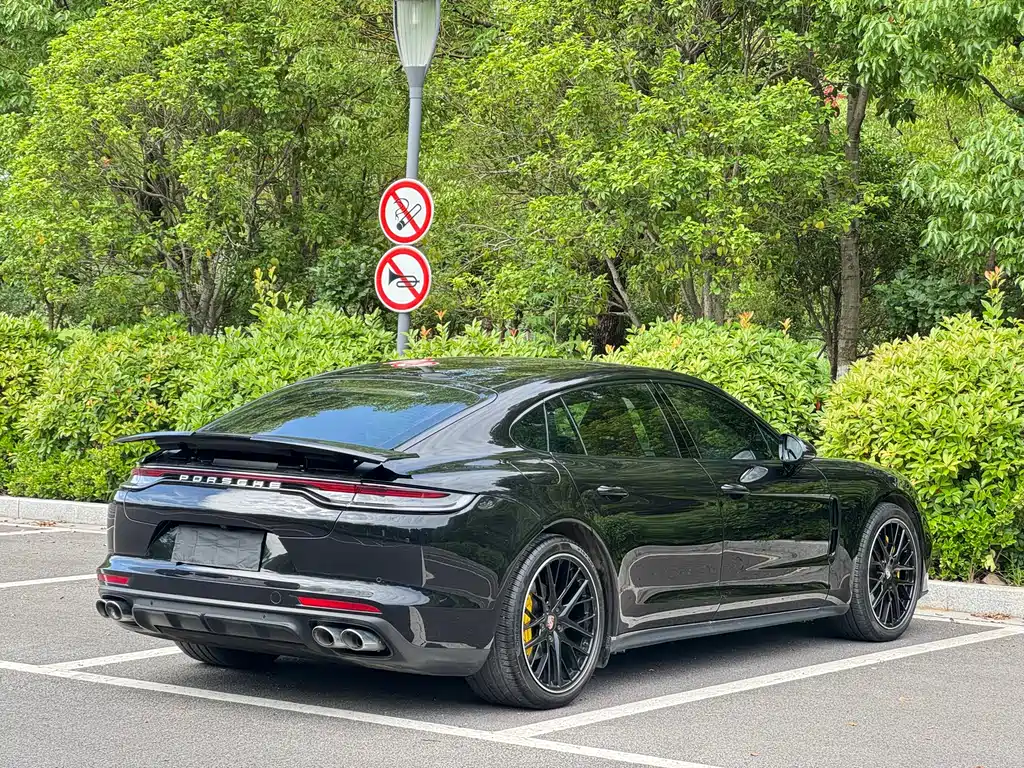 Porsche Panamera 2021 — фото 9