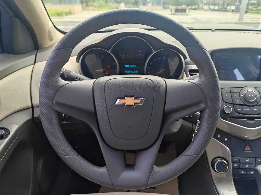 Chevrolet Cruze 2014 — фото 12