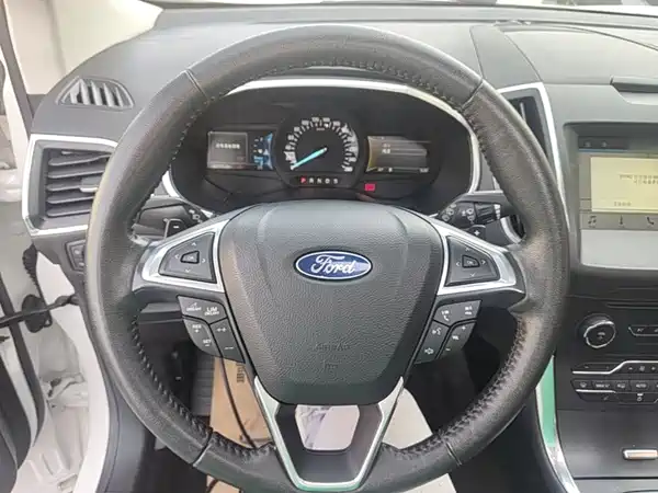 Ford Edge 2018