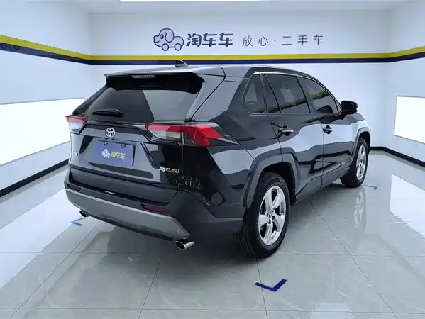 Toyota RAV4 2023