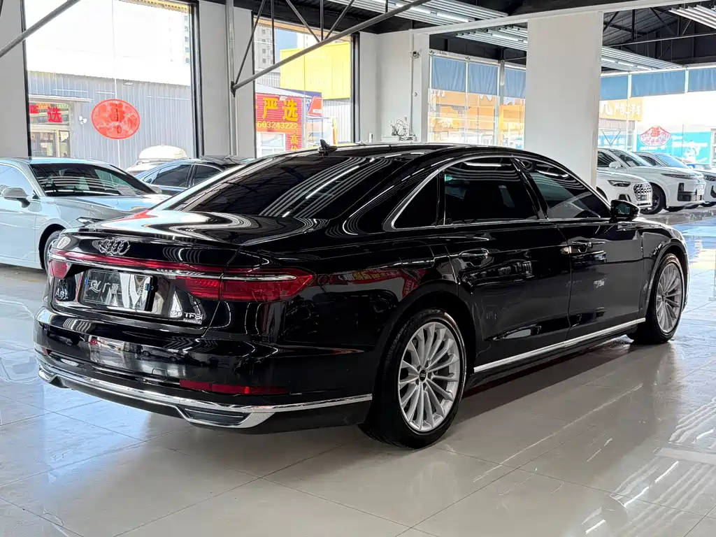 Audi A8 2021