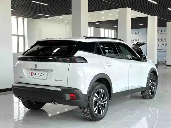 Peugeot 2008 2022