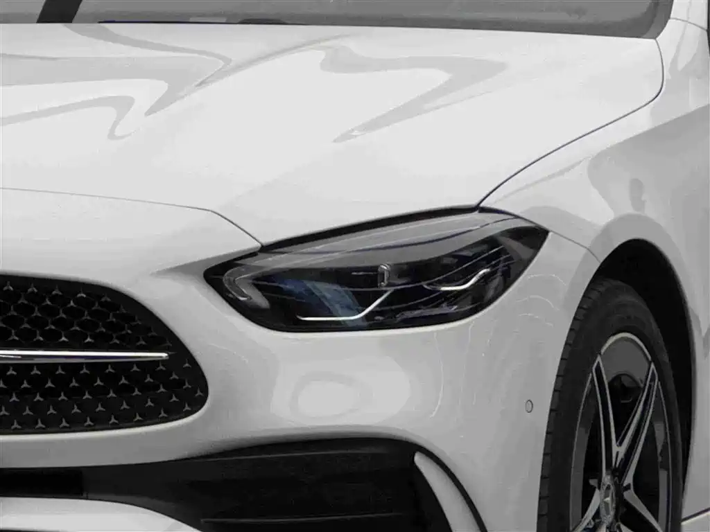 Mercedes-Benz C-Class 2024