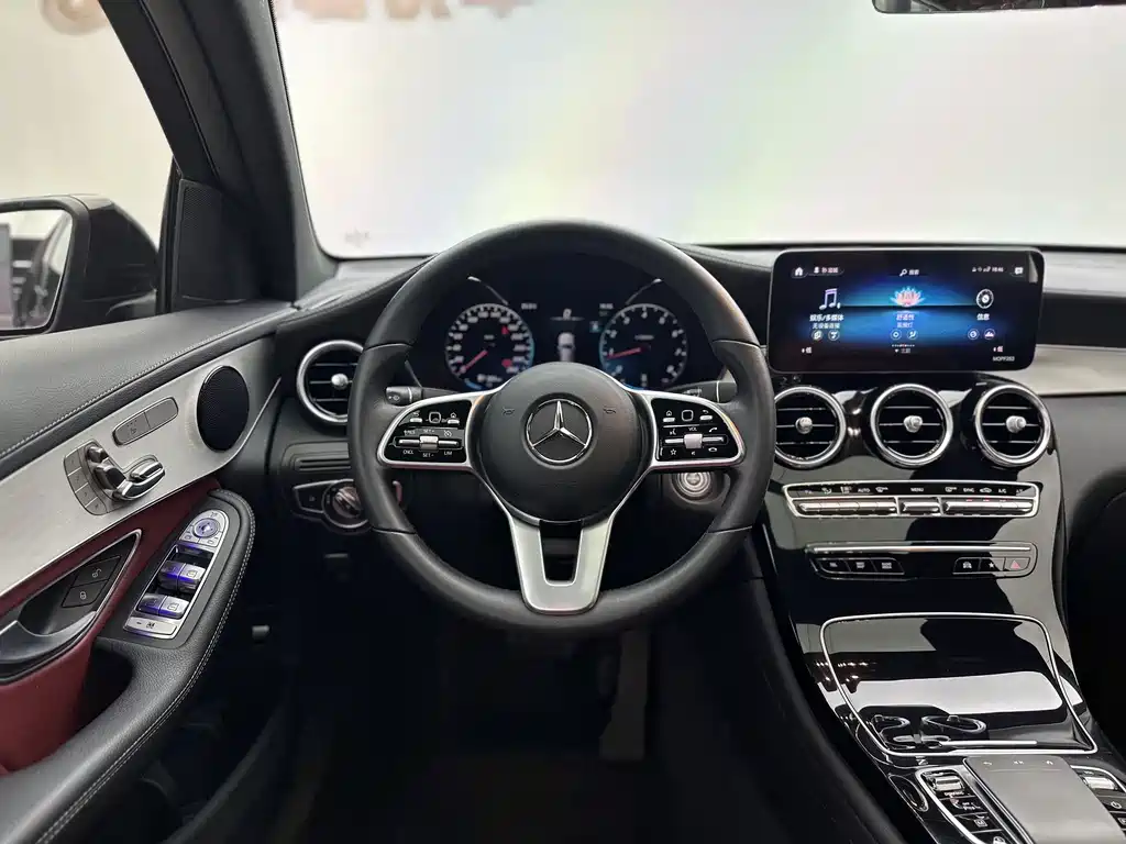 Mercedes-Benz GLC Coupe 2022 — фото 7