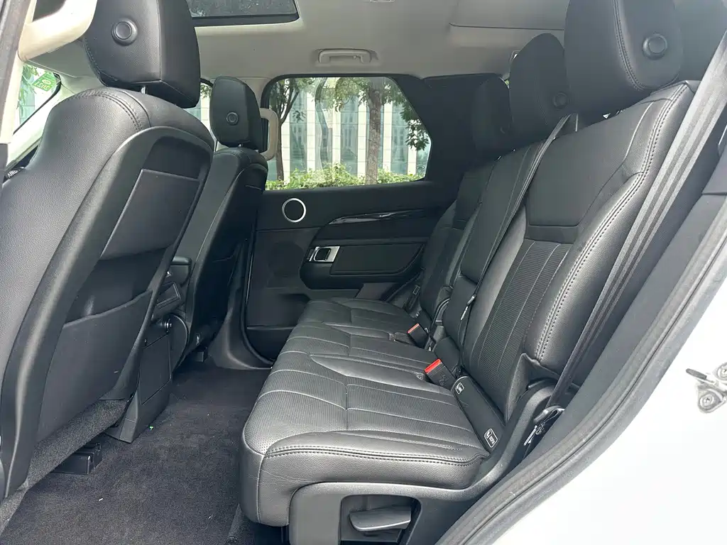 Land Rover Discovery 2019 — фото 13