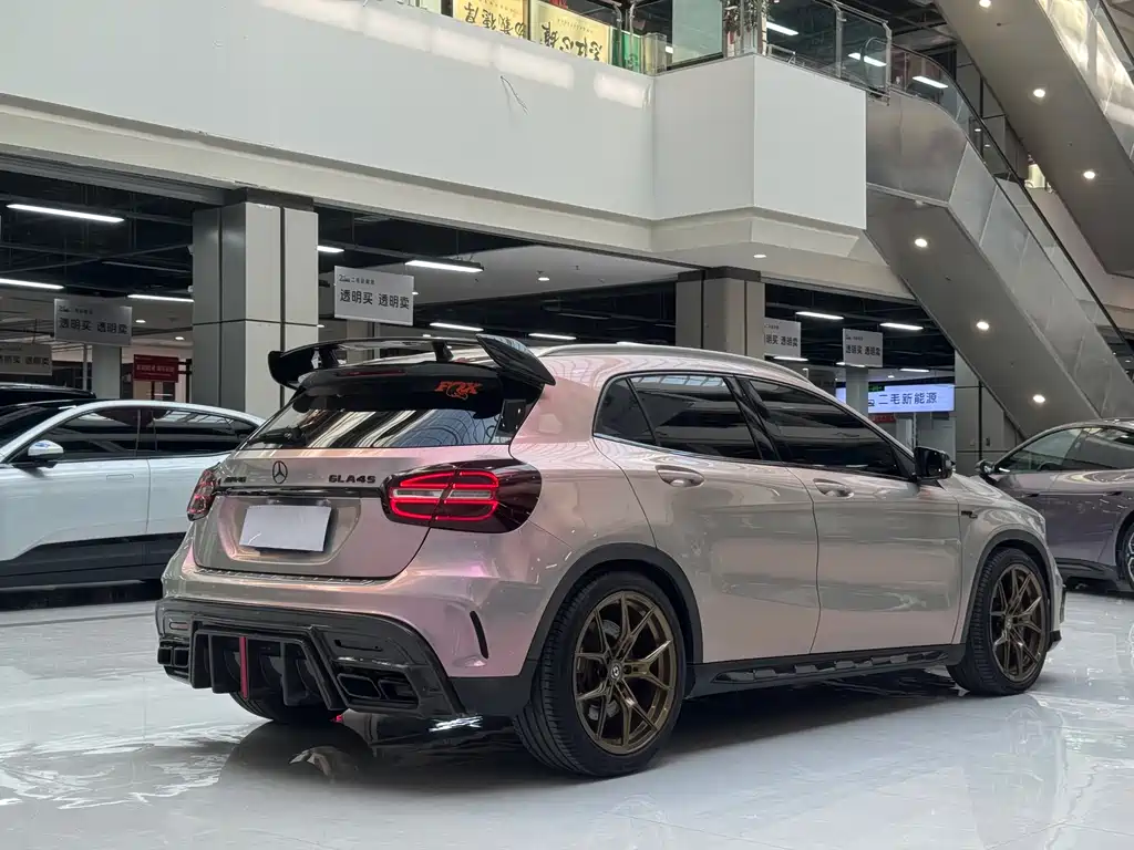 Mercedes-Benz GLA AMG 2016 — фото 9