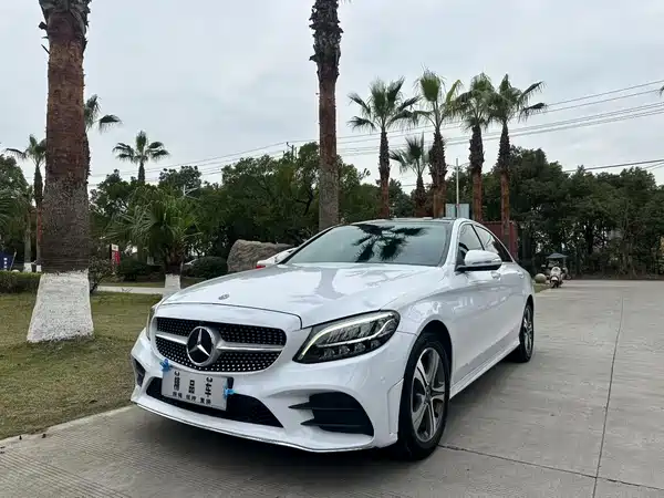 Mercedes-Benz C-Class 2019