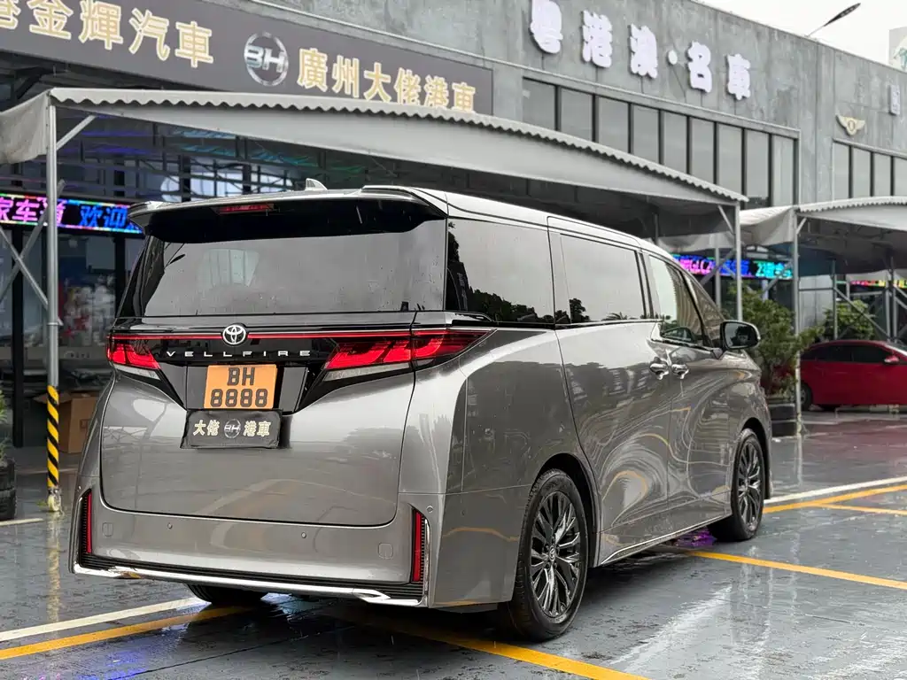 Toyota Vellfire 2026 — фото 5