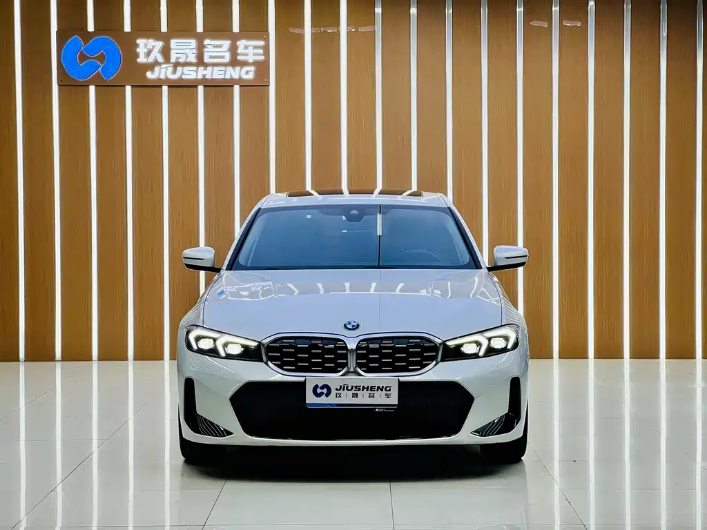 BMW 3 Series 2023