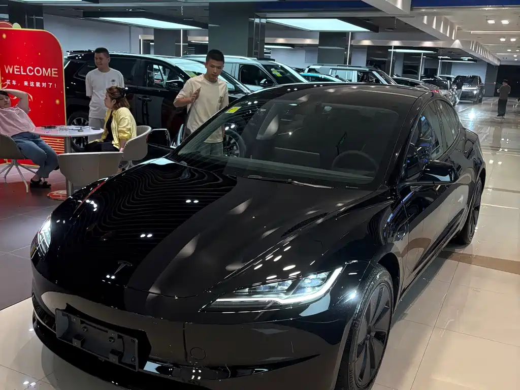 Tesla Model 3 2026