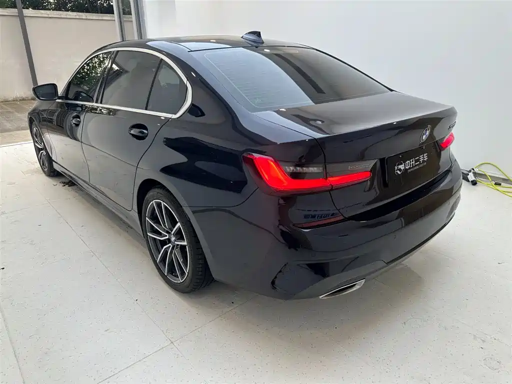 BMW 3 Series 2021