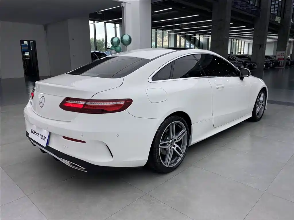 Mercedes-Benz E-Class 2018 — фото 30