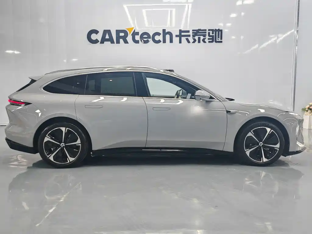NIO ET5T 2025