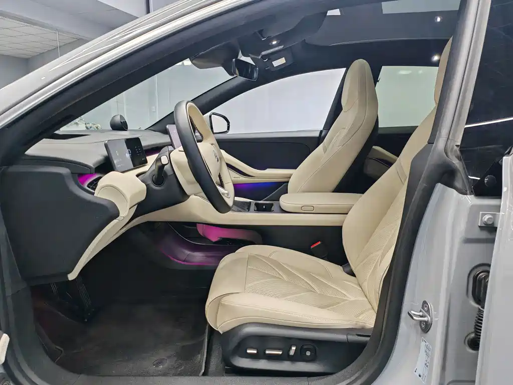 NIO ET5T 2025
