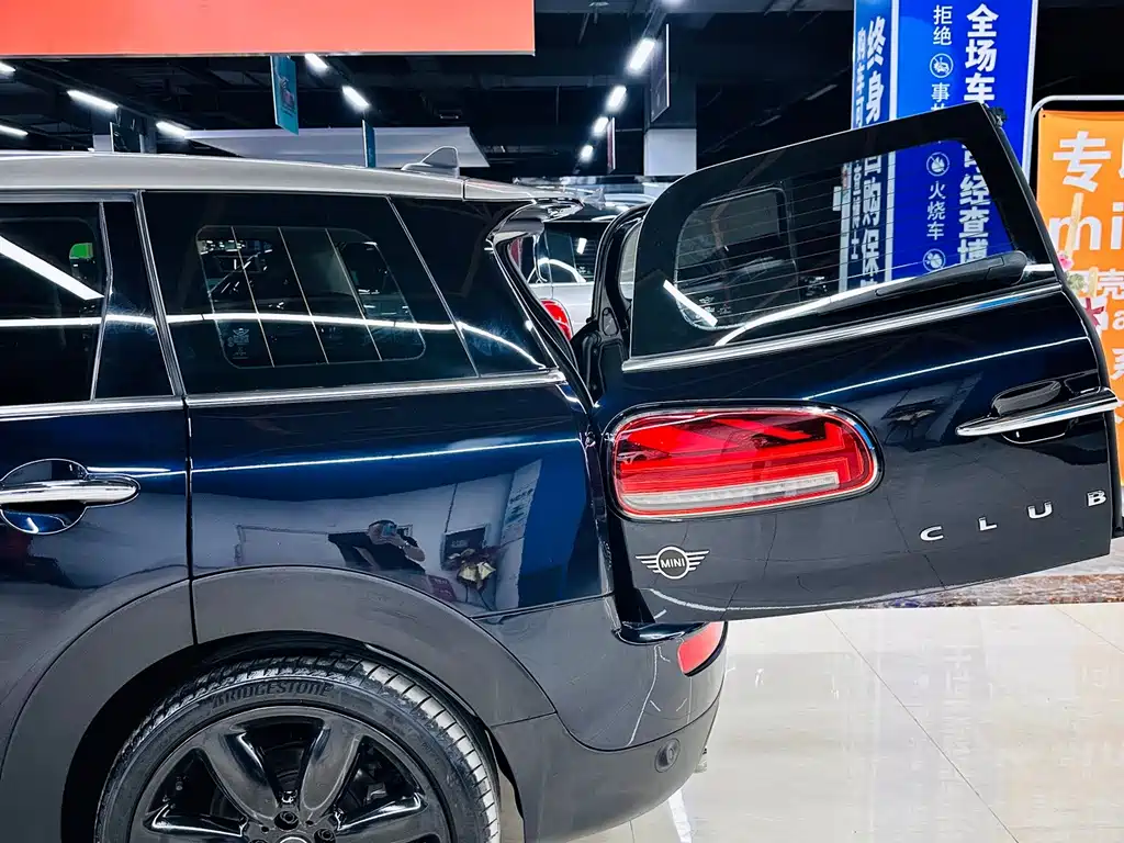 MINI Clubman 2021 — фото 14