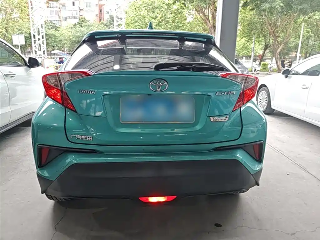Toyota C-HR 2019 — фото 4