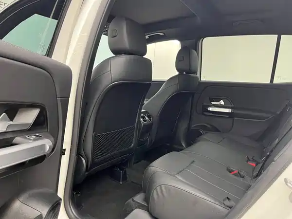 Mercedes-Benz GLB 2024