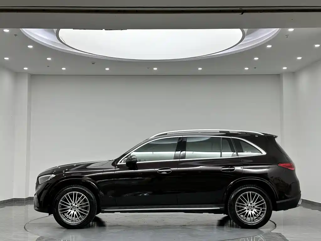 Mercedes-Benz GLC 2024