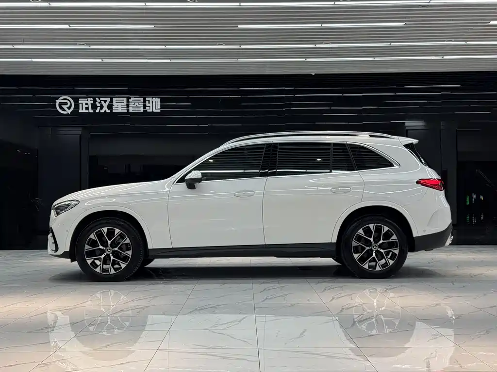 Mercedes-Benz GLC 2024