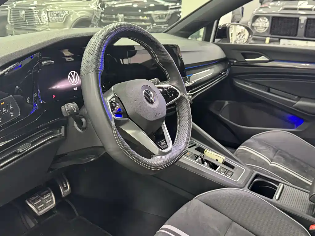 Volkswagen Golf 2022