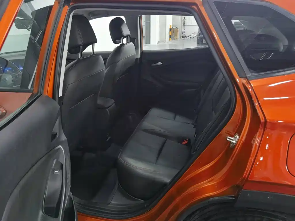 Chevrolet Trax 2023 — фото 15