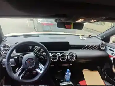 Mercedes-Benz CLA AMG 2025