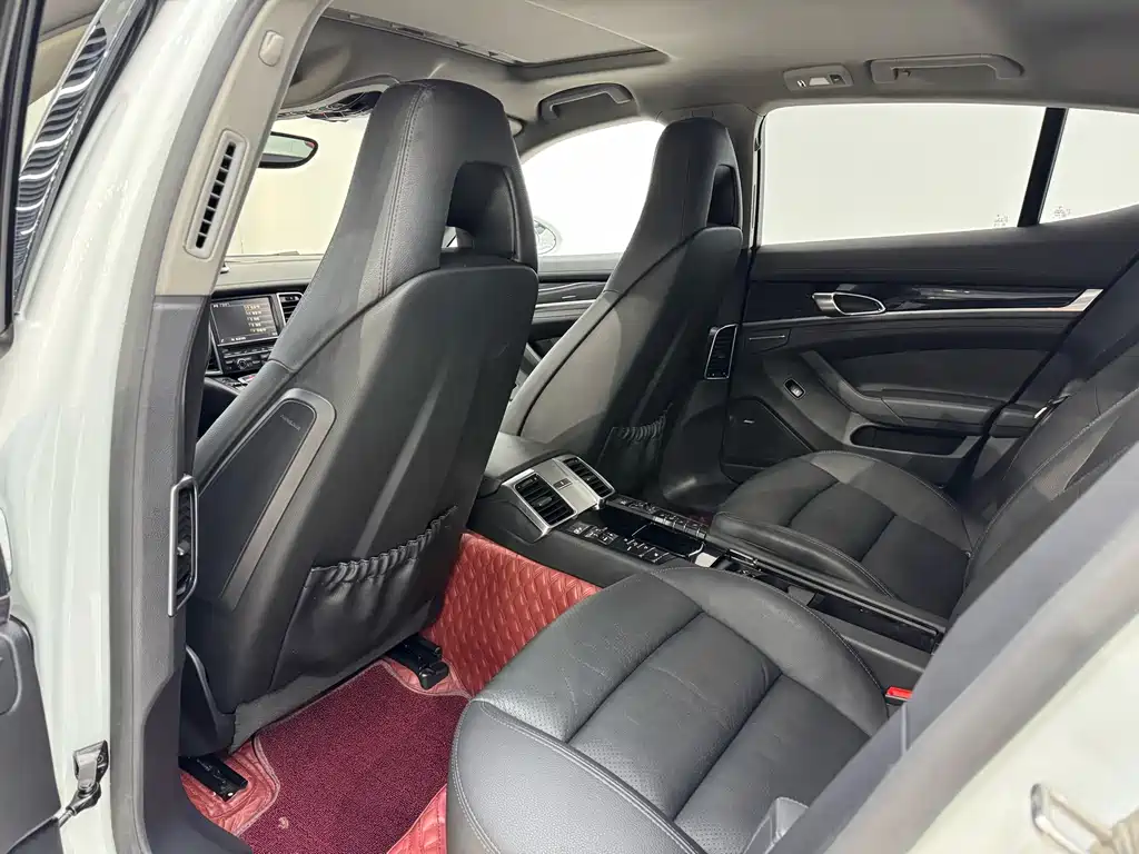 Porsche Panamera 2015 — фото 15