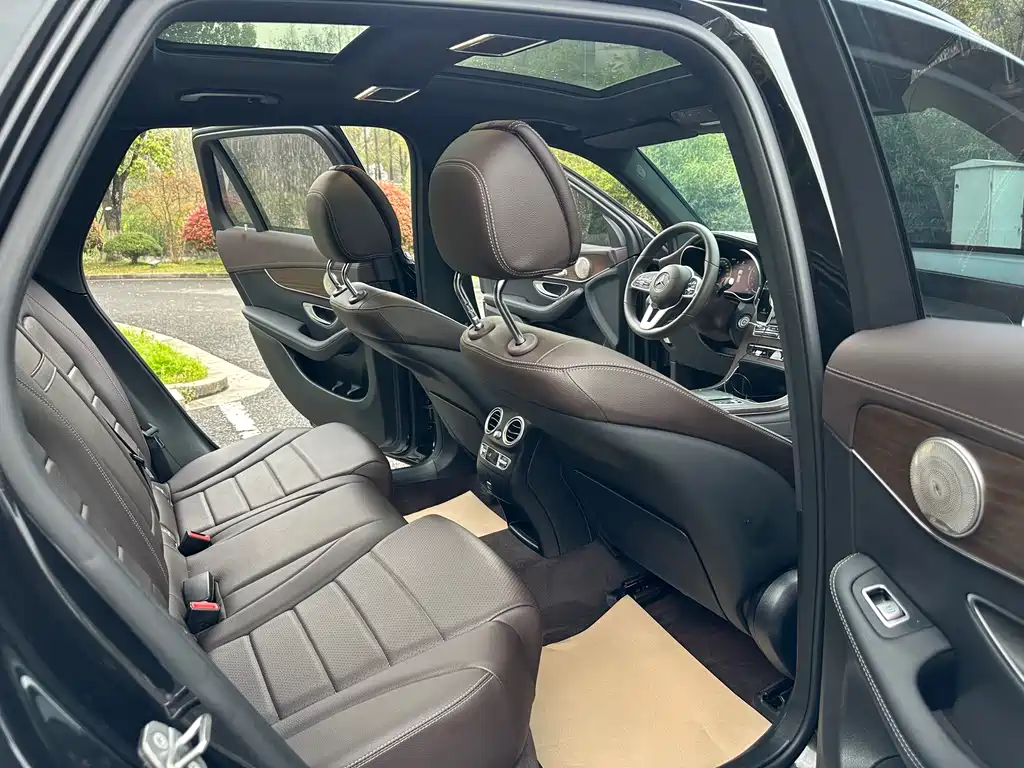 Mercedes-Benz GLC 2022 — фото 11