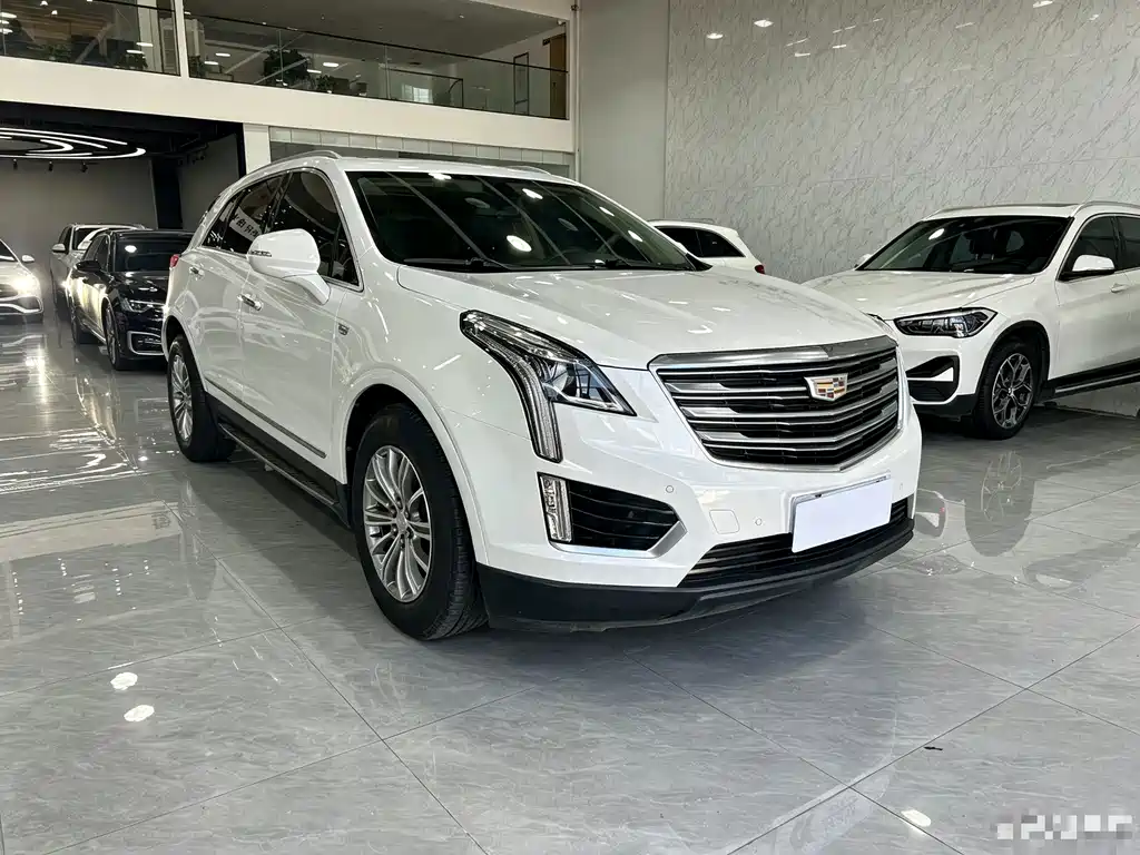 Cadillac XT5 2018 — фото 3