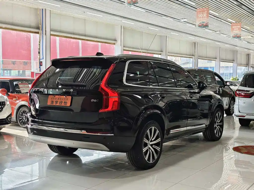 Volvo XC90 2023 — фото 6