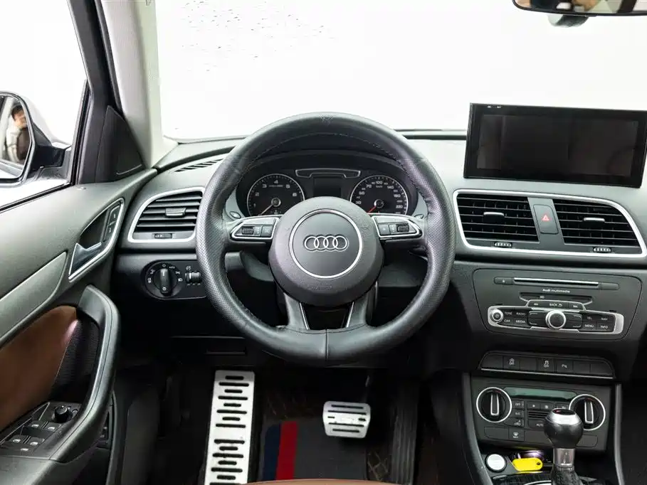 Audi Q3 2018 — фото 18
