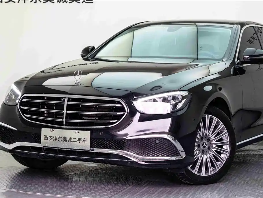 Mercedes-Benz E-Class 2023 — фото 24