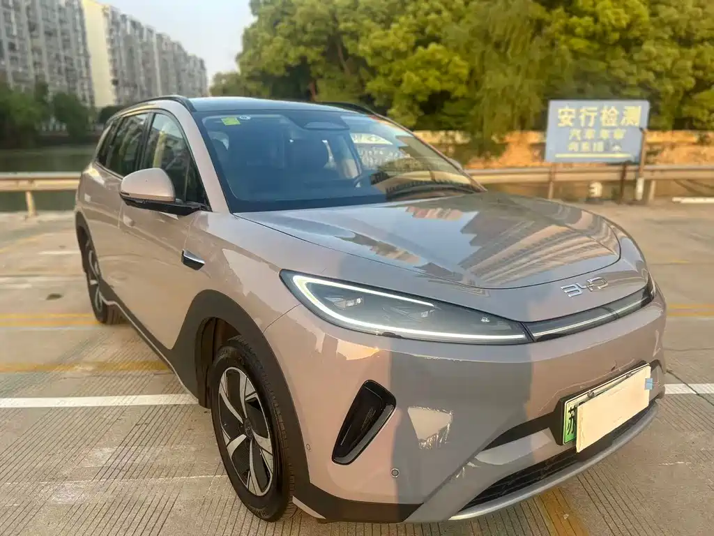 BYD Sealion 05 EV 2025 — фото 2