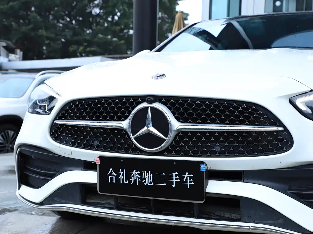 Mercedes-Benz C-Class 2023 — фото 4