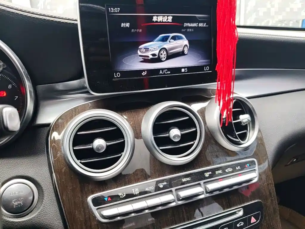 Mercedes-Benz GLC 2019 — фото 13