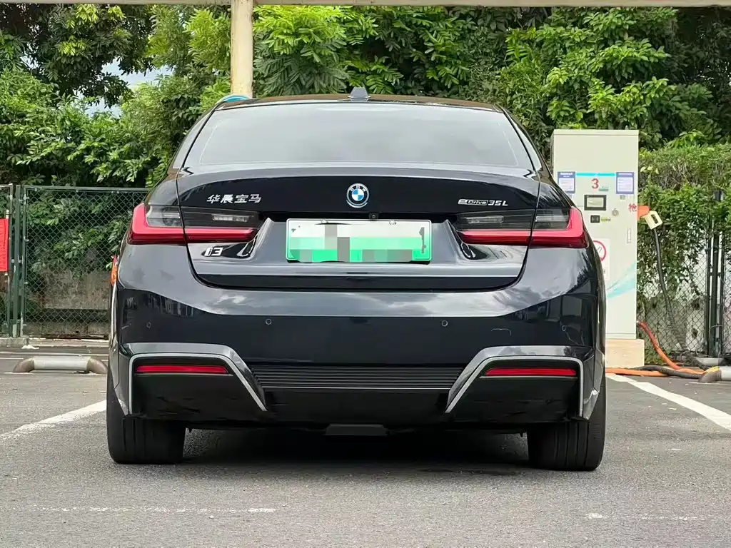 BMW i3 2023
