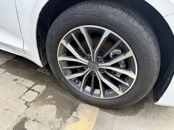 Geely Xingrui 2023