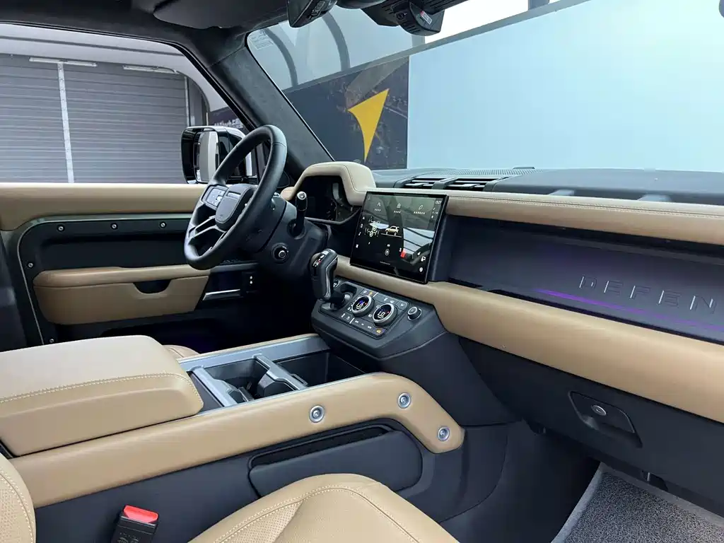 Land Rover Defender 2025 — фото 8