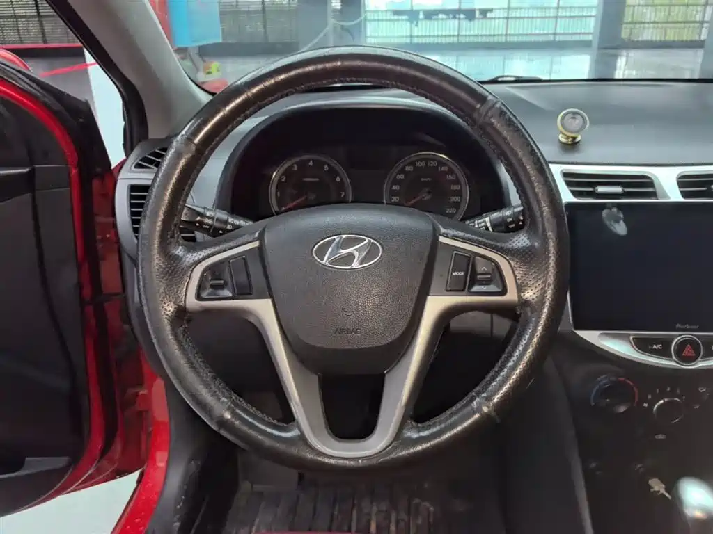 Hyundai Ruiyi 2015 — фото 11