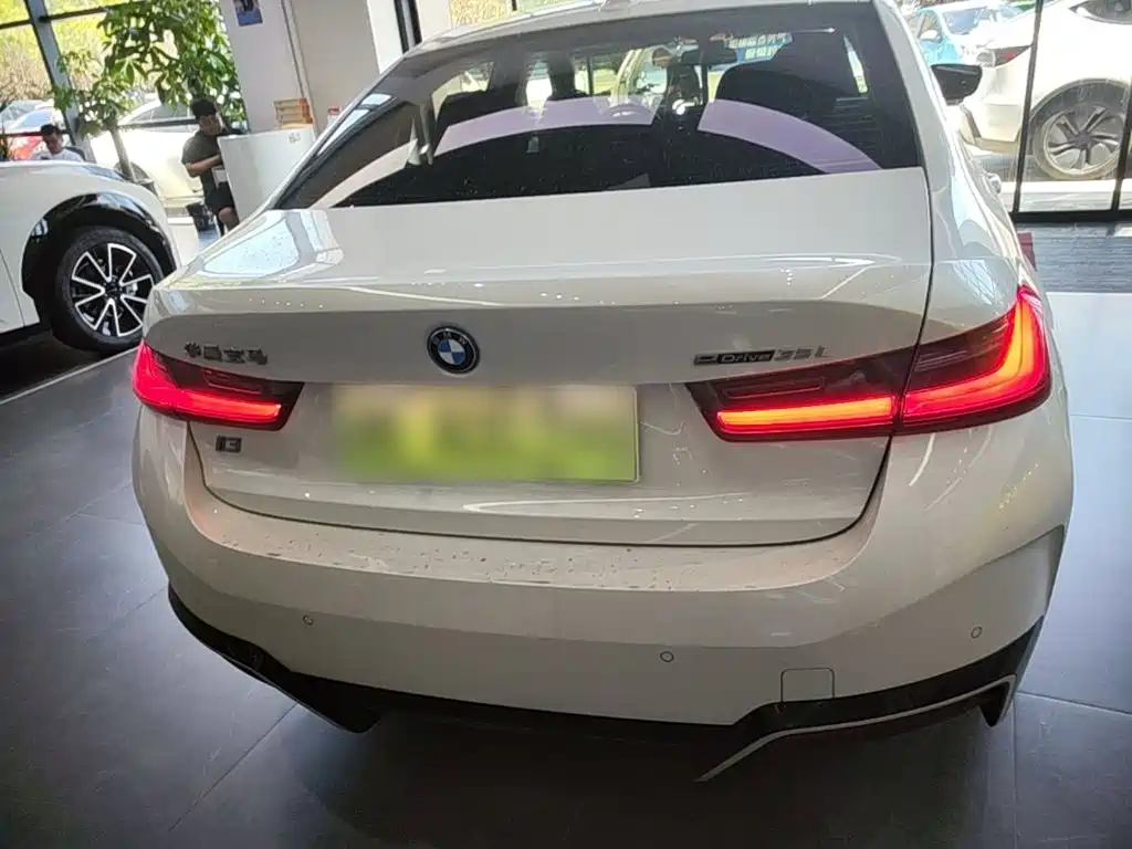 BMW i3 2023