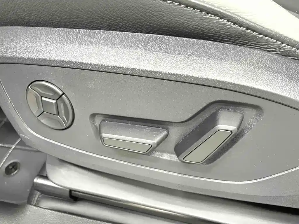 Audi Q3 2022 — фото 11