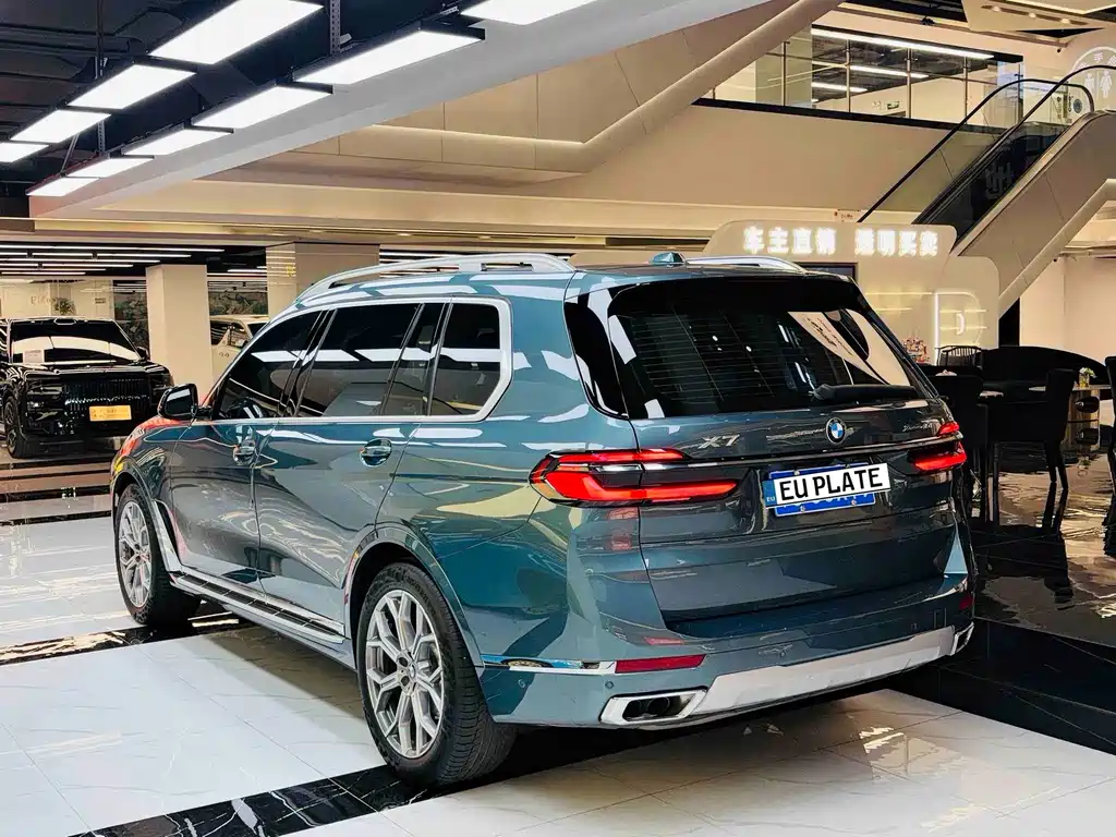 BMW X7 2022
