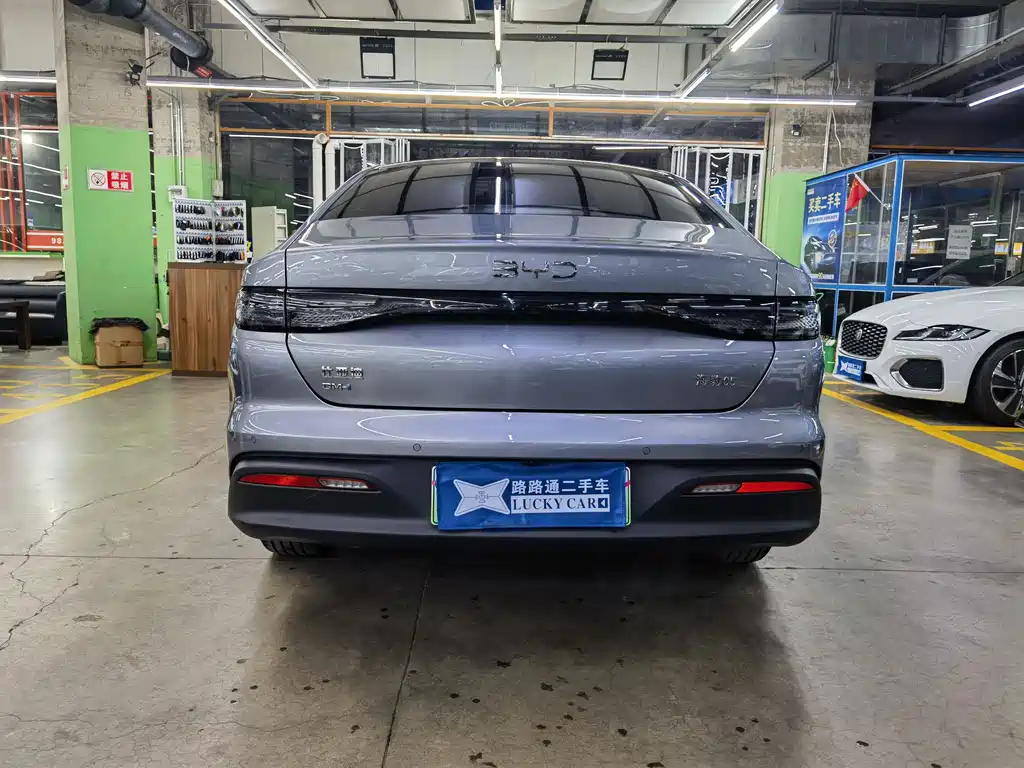 BYD Seal 05 DM-i 2025 — фото 5