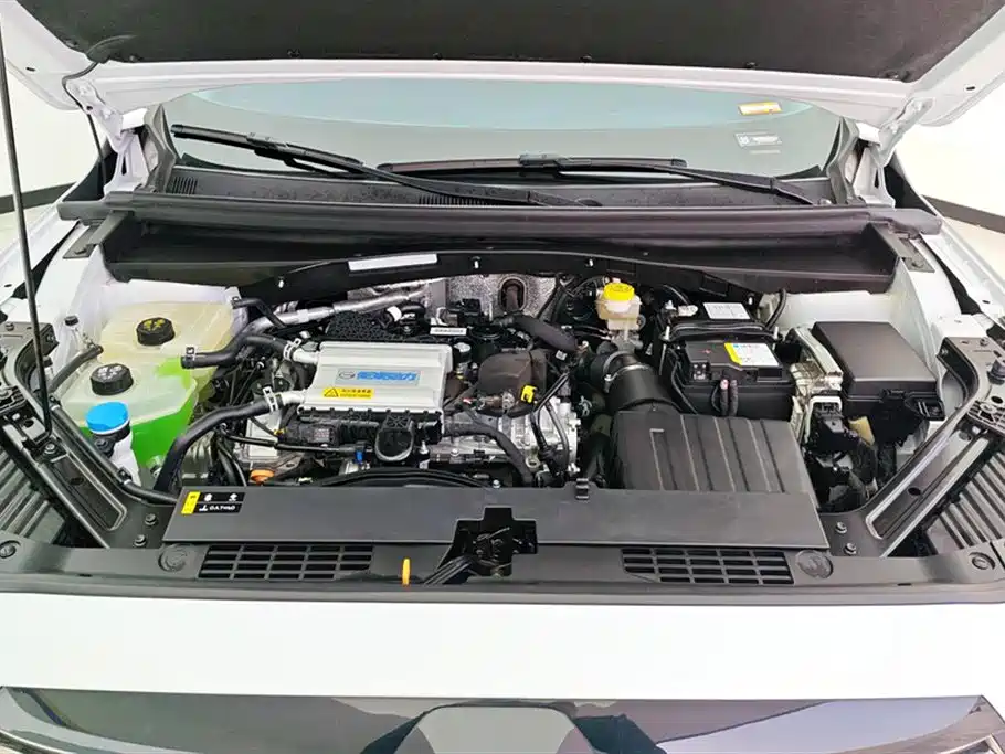 GAC Motor Trumpchi GS4 2025 — фото 10