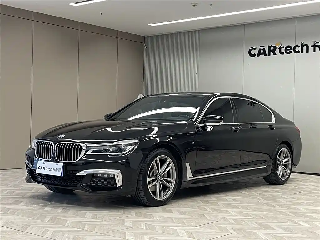 BMW 7 Series 2019 — фото 1