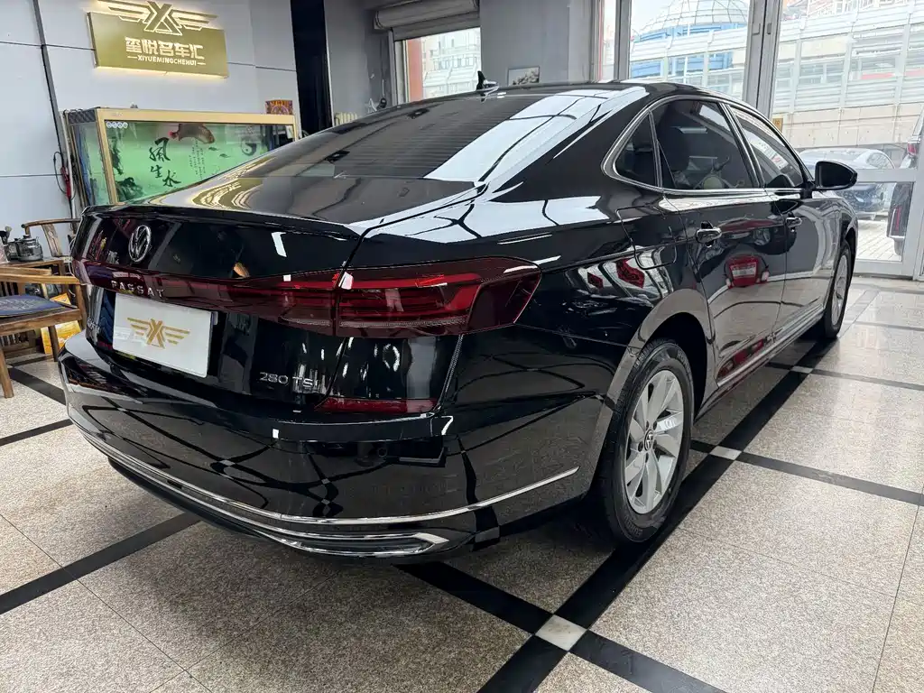 Volkswagen Passat 2024