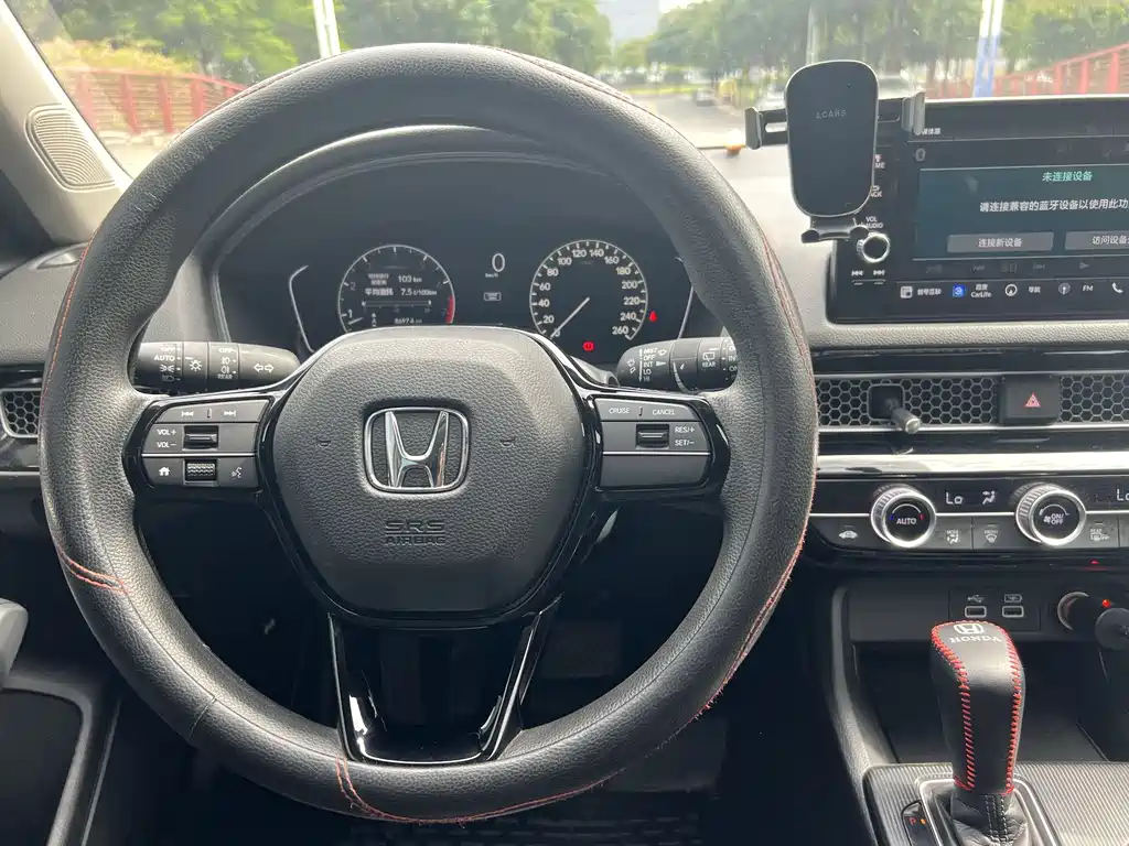 Honda Civic 2024 — фото 10