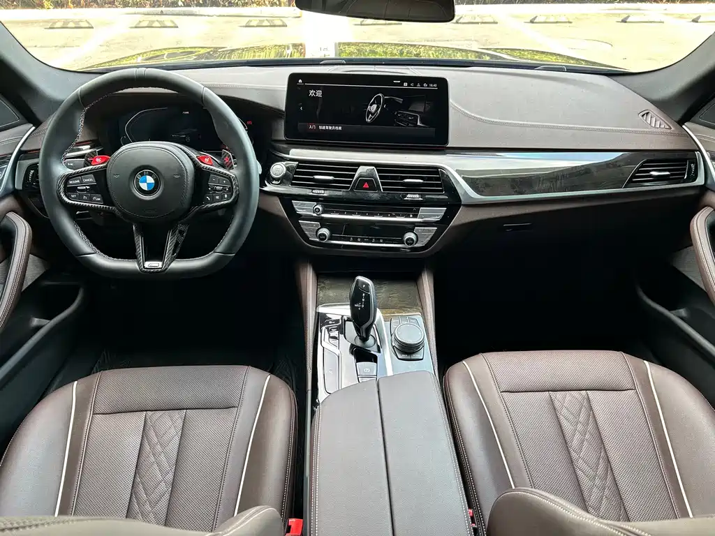 BMW 5 Series 2024