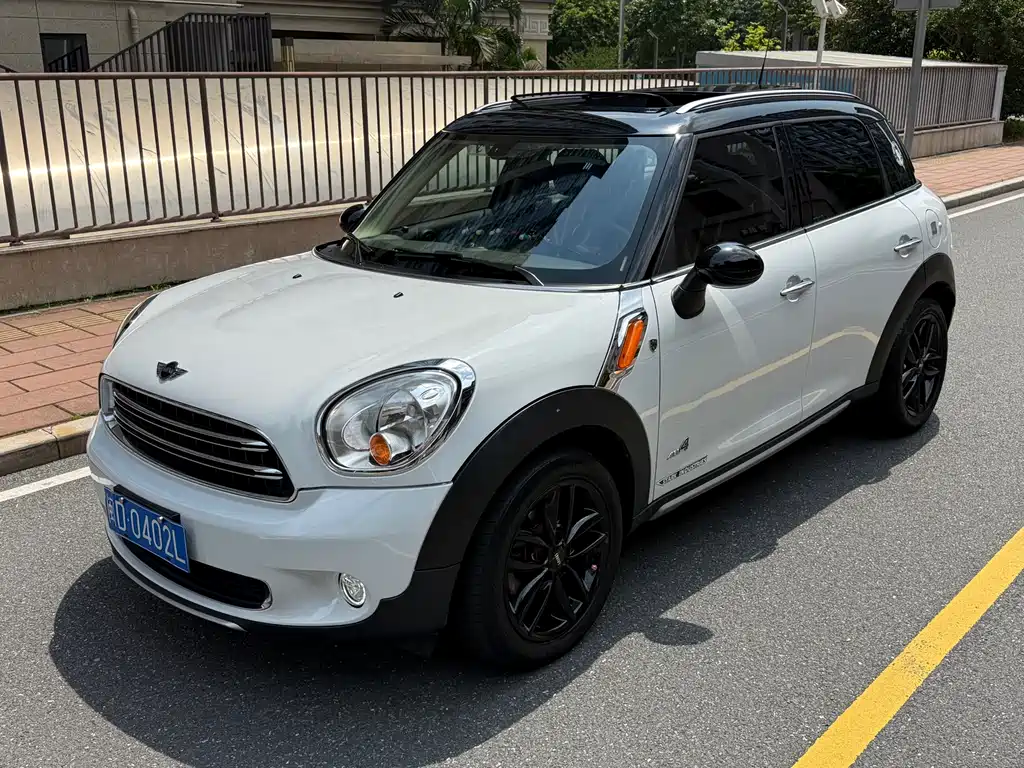 MINI Countryman 2016